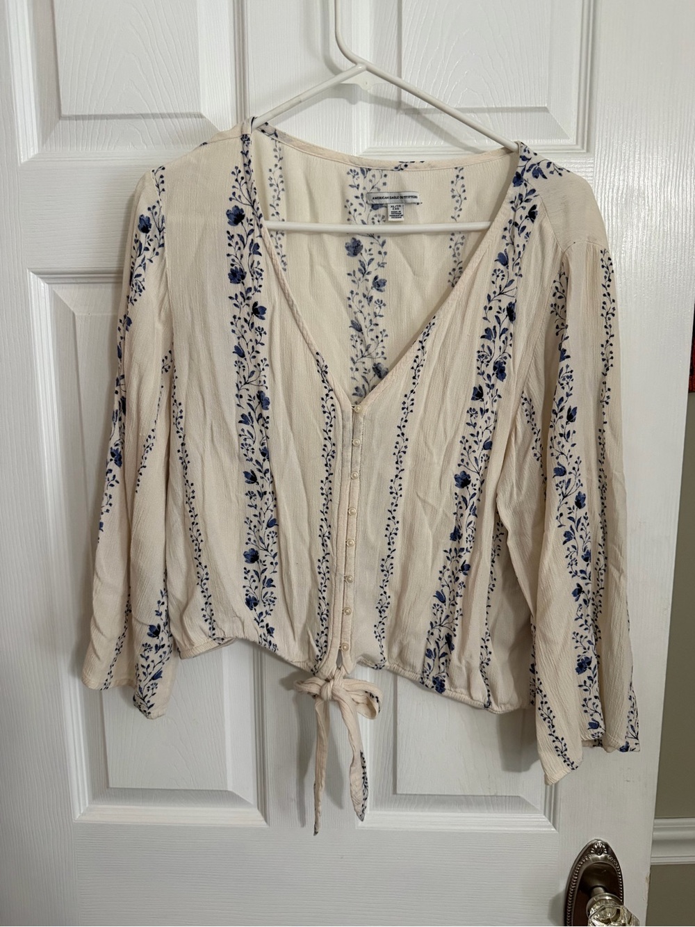 American Eagle Outfitters Cream Top with Blue Floral Stripes,XL